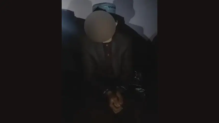 13-Year-Old Afghan Girl Detained for Working in Boys’ Clothes Under Taliban Rule